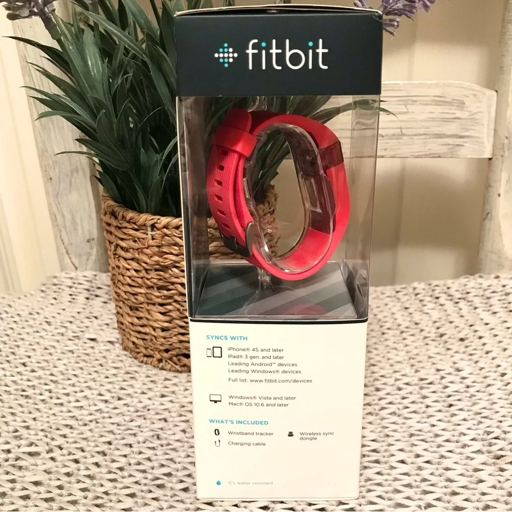 NWT Fitbit Charge HR Activity Tracker Pink